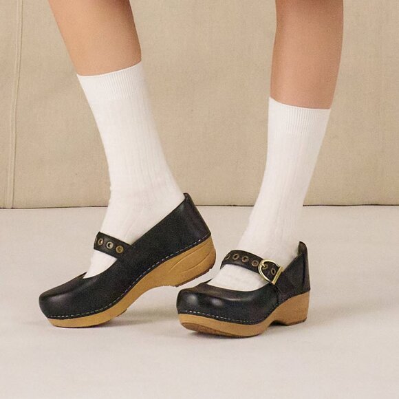 Dansko Shoes - Dansko Women's XP 2.0 Mary Jane Clog in Black Sz EU36/US5.5-6